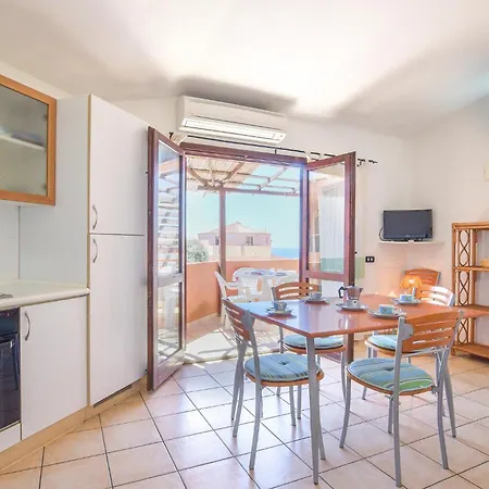 Gorgeous In Apartment Torre dei Corsari